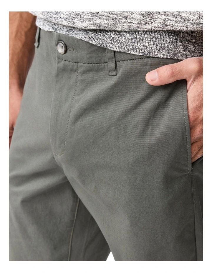 Glenham Relaxed Pant in Light Olive image 5