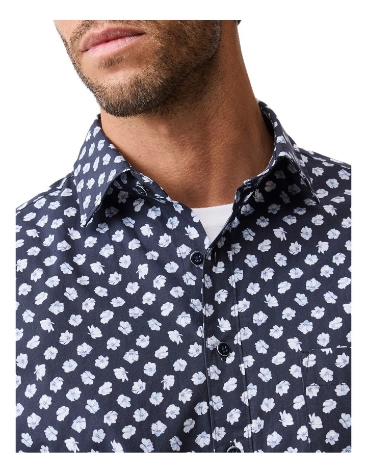 Thomsons Crossing Short Sleeve Shirt in Navy image 6