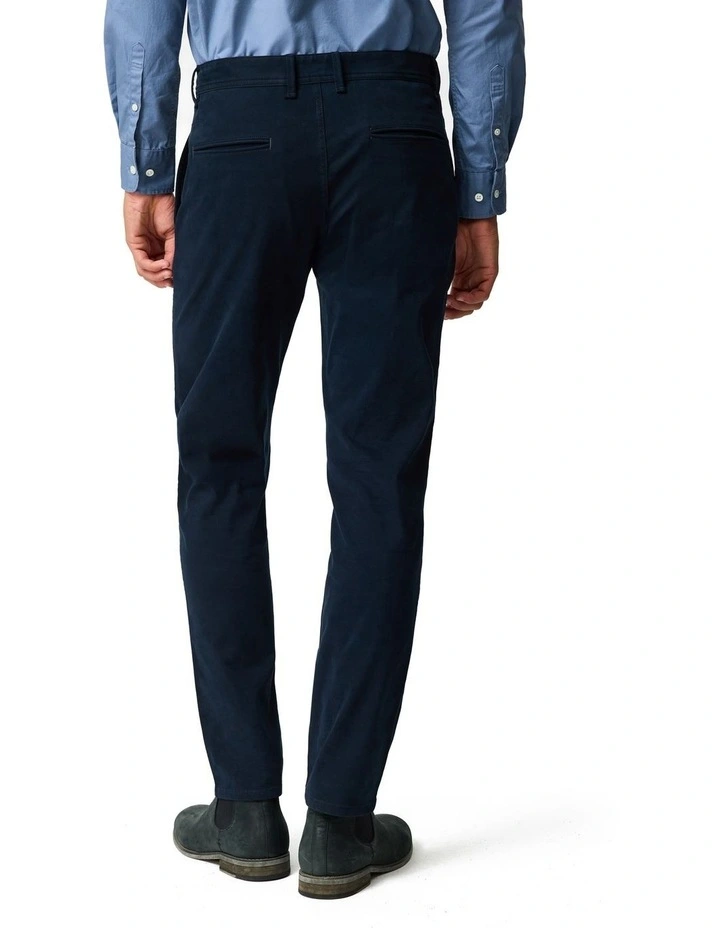 Thomas Road 2.0 Chino Pant Long Leg in Navy image 3