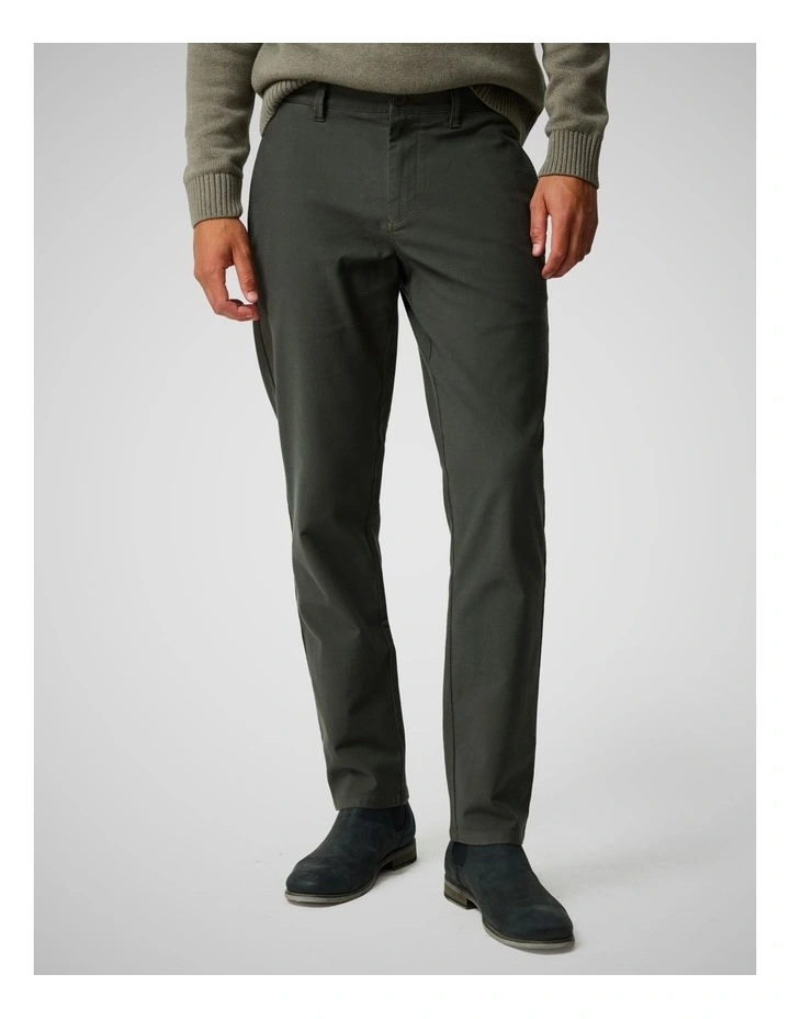 Motion Pant Straight Short Leg in Bayleaf image 1