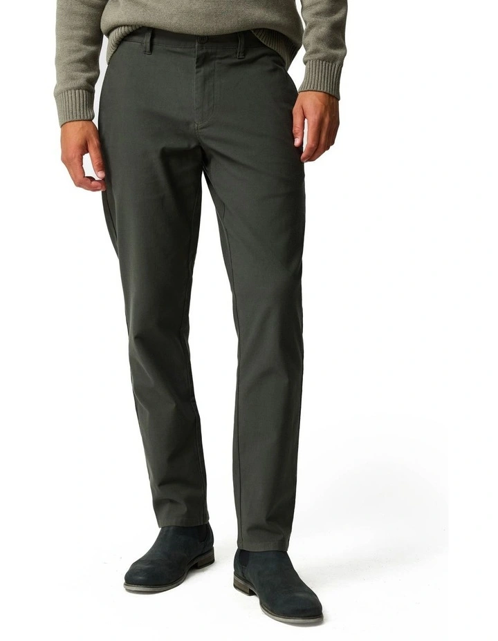 Motion Pant Straight Short Leg in Bayleaf image 1