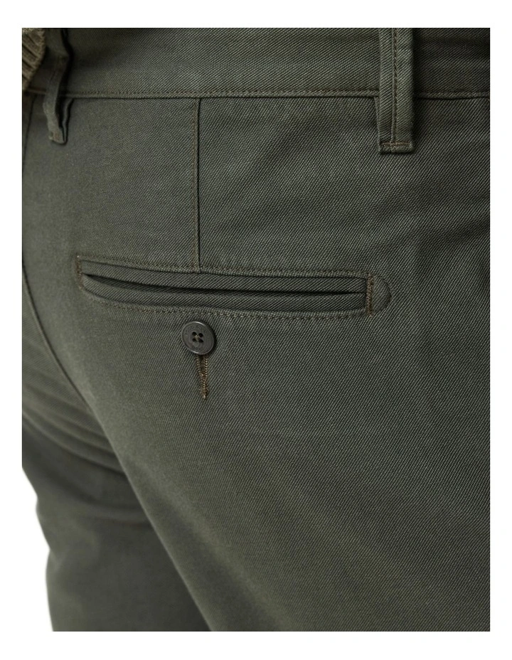 Motion Pant Straight Short Leg in Bayleaf image 6