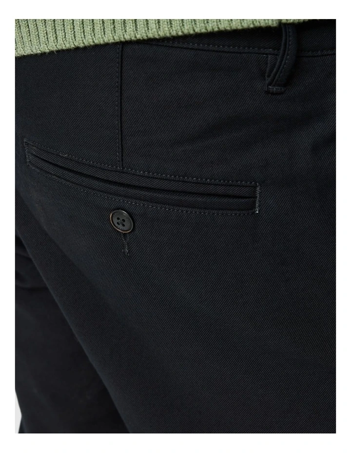 Motion Pant Straight Short Leg in Onyx image 6
