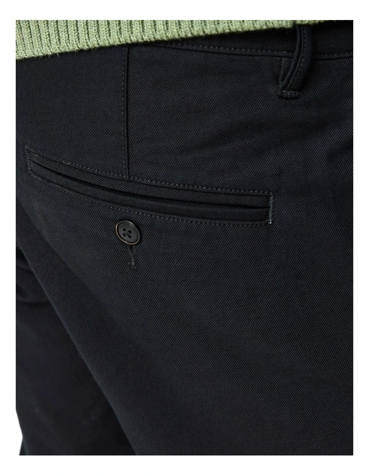 Motion Pant Straight Short Leg in Onyx image 6