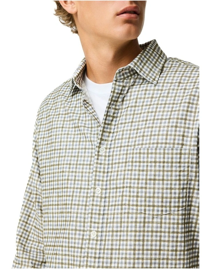 Gledknowe Long Sleeve Sports Fit Shirt in White image 6