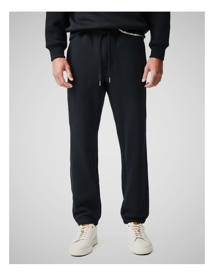 Otago Track Pant in Noir image 1