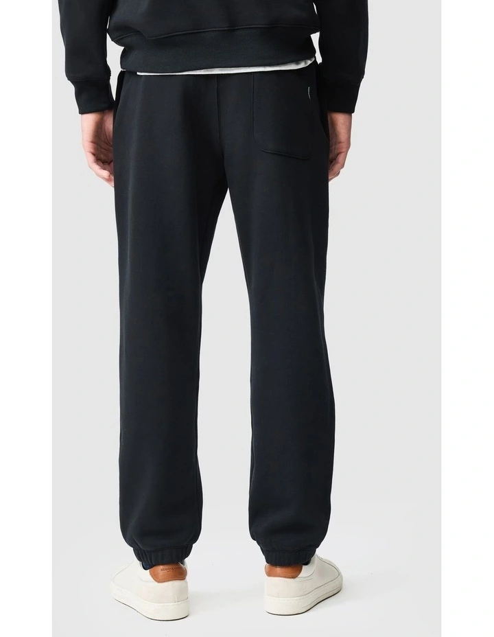 Otago Track Pant in Noir image 3