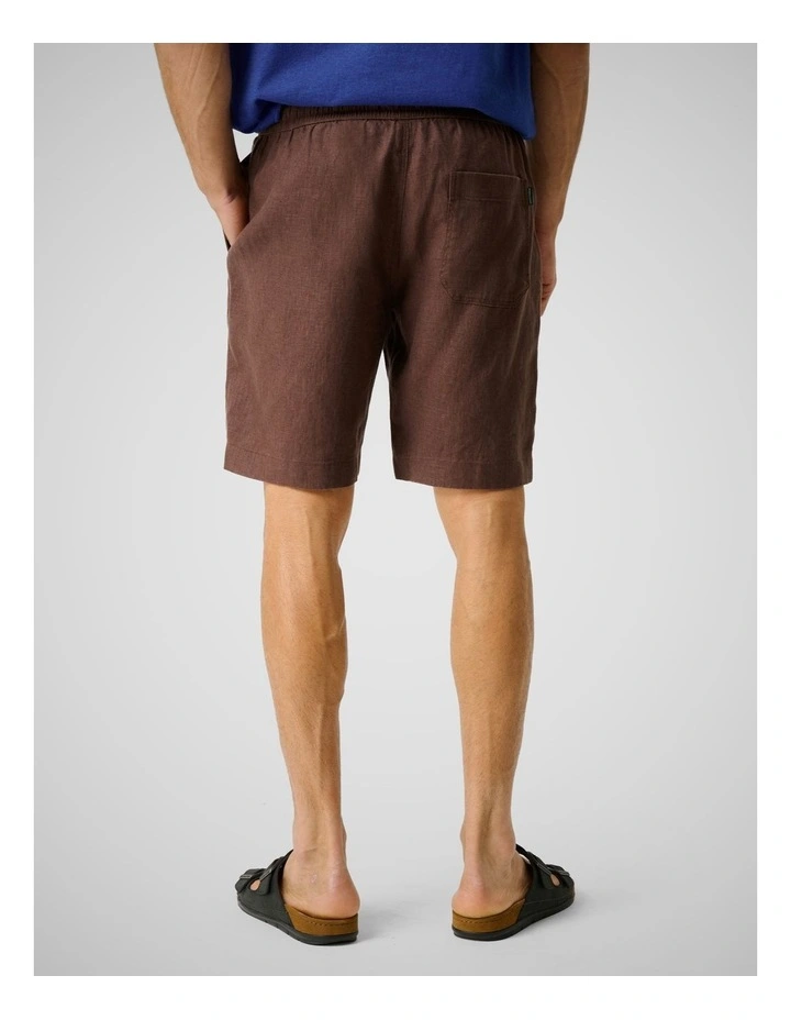 Linen 9 Resort Short in Walnut image 3