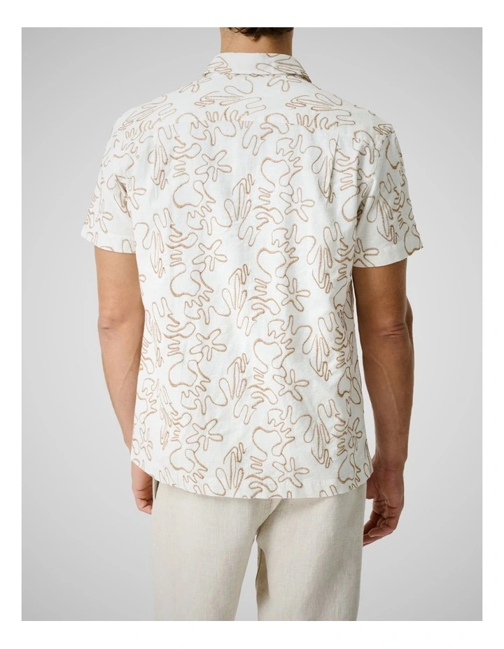 Mackay Point Short Sleeve Shirt in Dune image 3