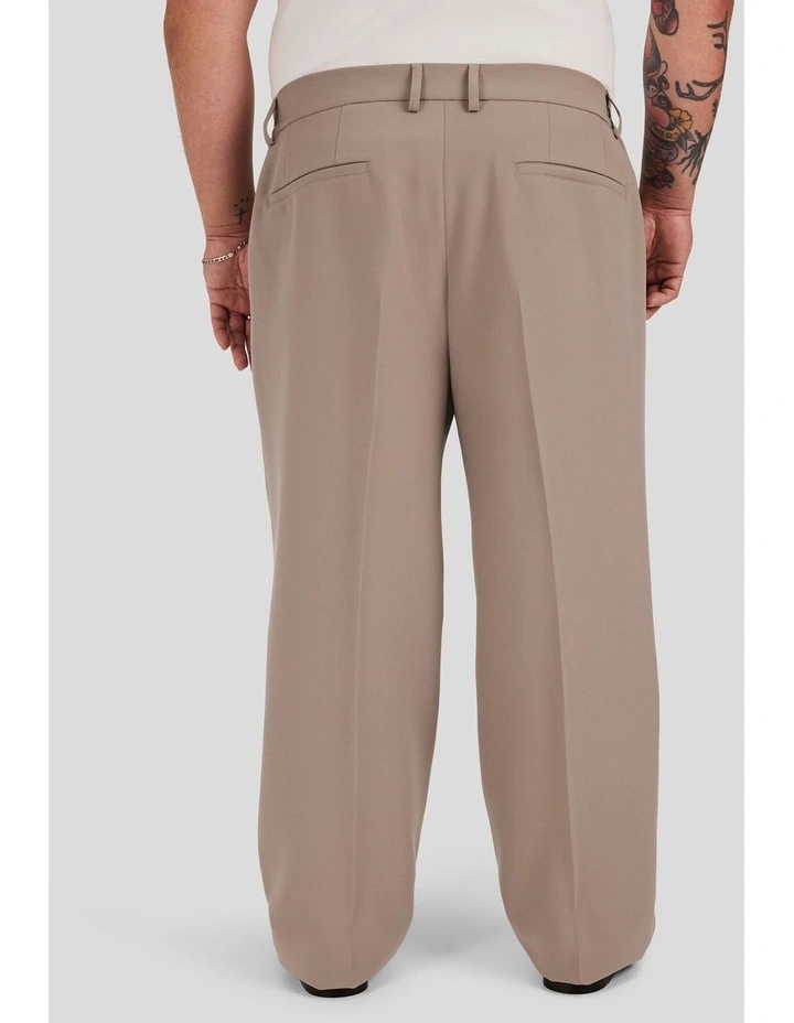 Marlon Relaxed Fit Trouser in Taupe image 2