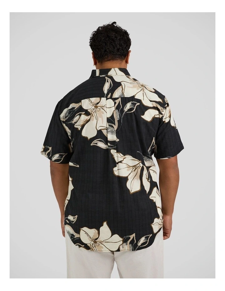 Malta Print Shirt in in Dark Navy image 2