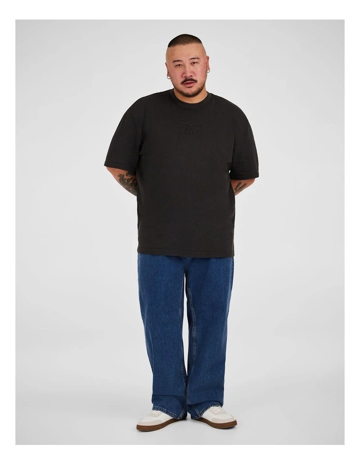 Acid Wash Embroided Relaxed Tee in Charcoal image 4