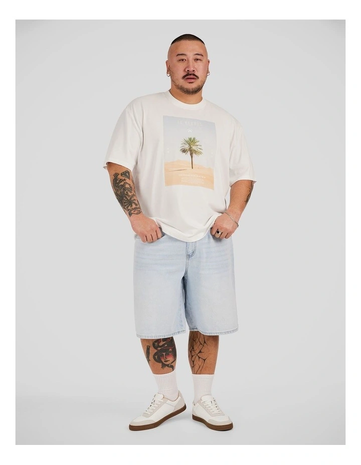 Oasis Palm Relaxed Tee in White image 4