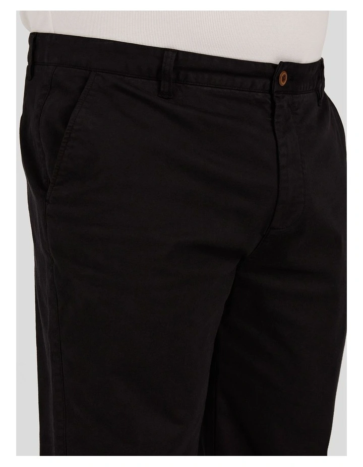 Brando Classic Chino in Black image 3