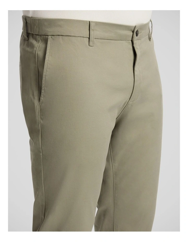 Ledger Stretch Chino in Moss image 3