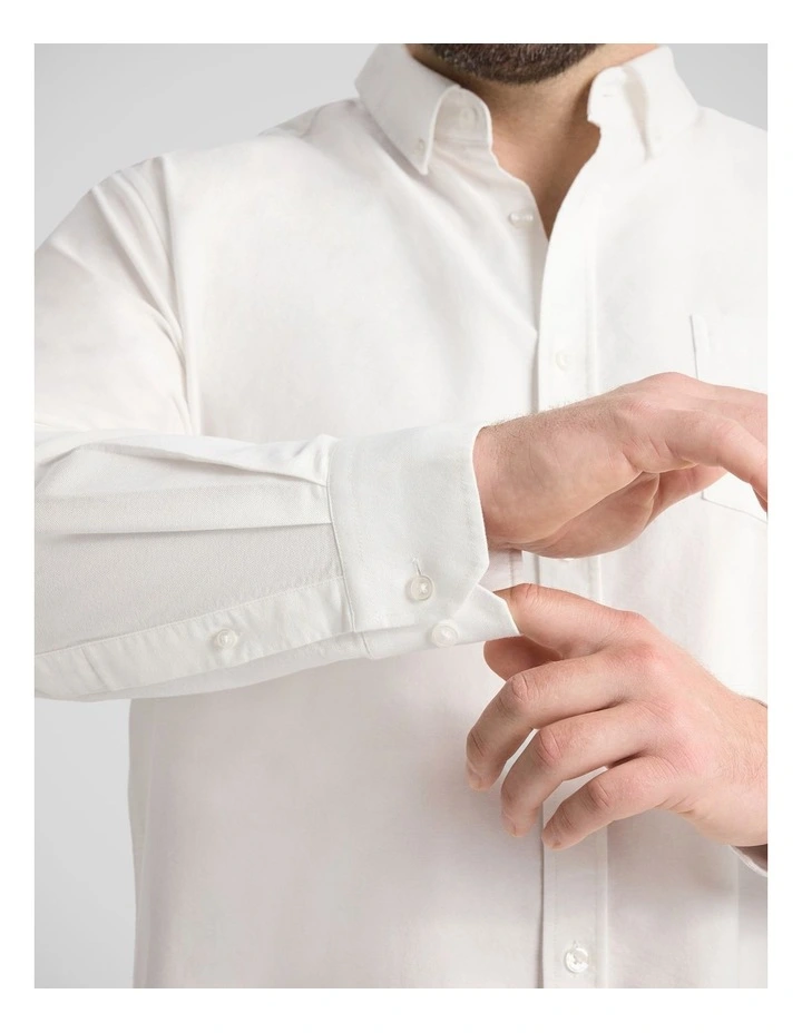 Classic Oxford Shirt in White image 5