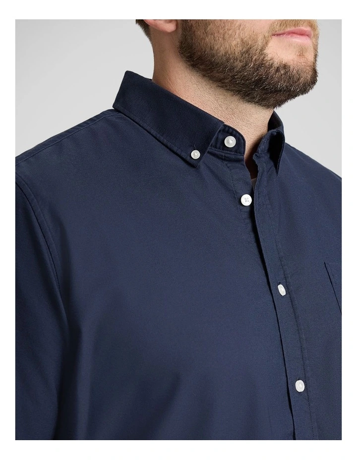 Classic Oxford Shirt in Navy image 3