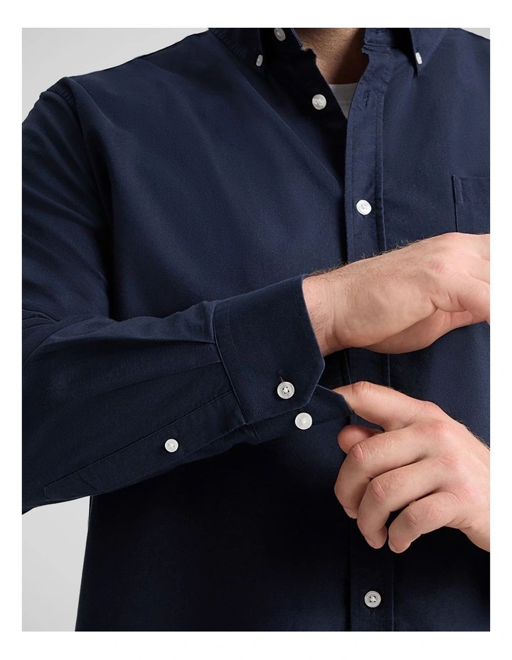 Classic Oxford Shirt in Navy image 5