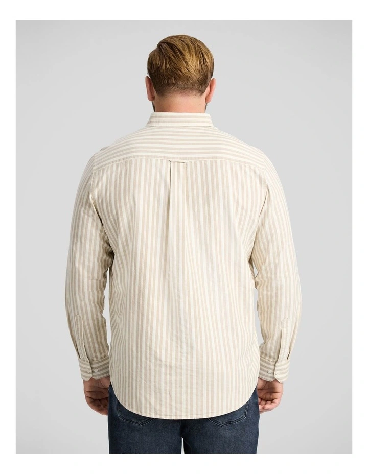 Classic Oxford Shirt in Natural image 2