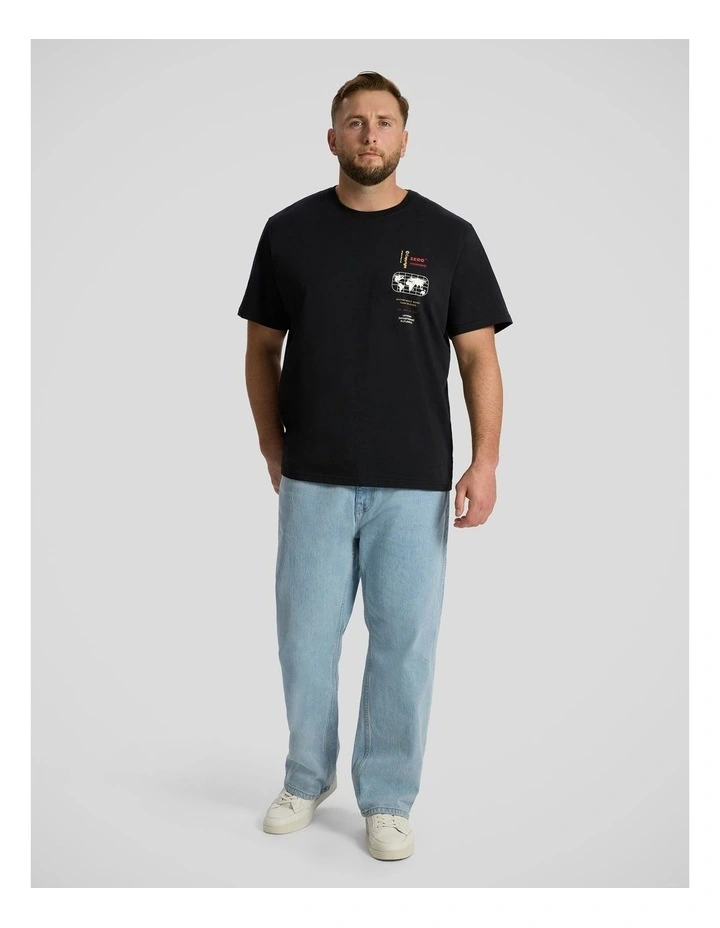 Chest Print Crew Neck Tee in Black image 3