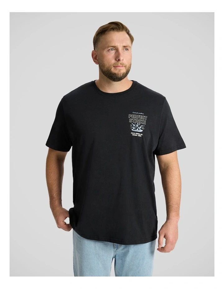 Perfect Strike Longline Tee in Black image 2