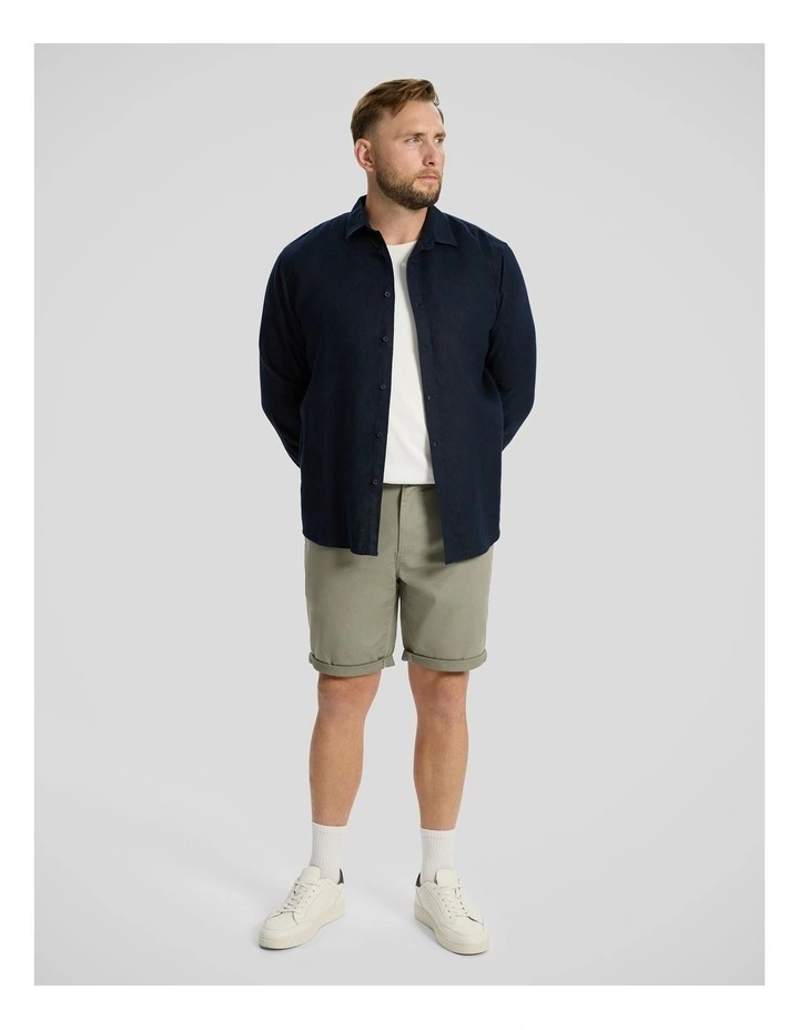 Charlie Canvas Short in Moss image 4