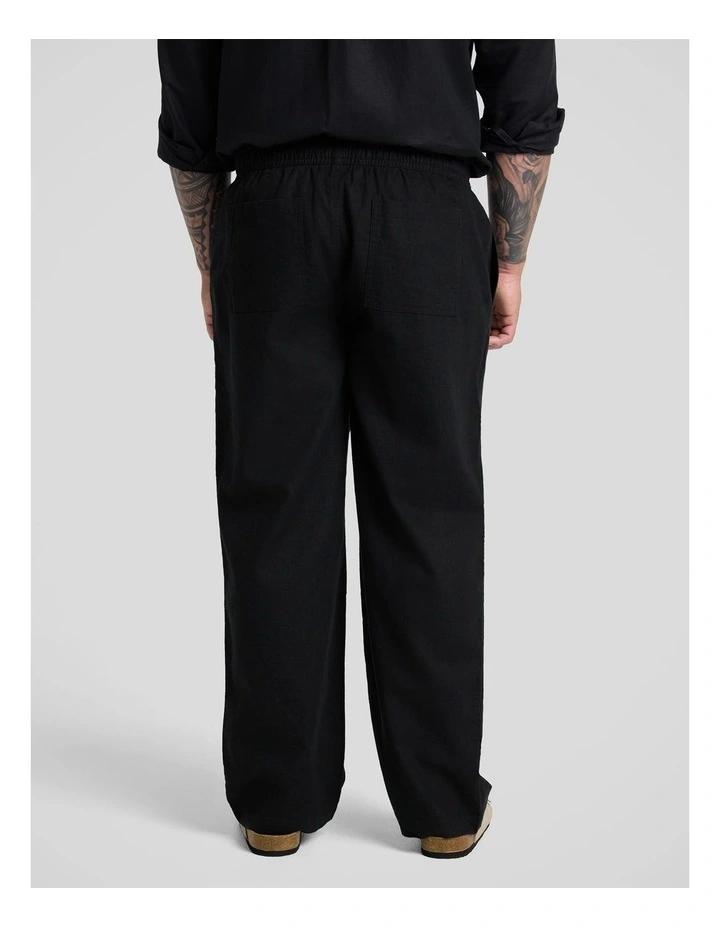 Shoreline Linen Pant in Black image 2