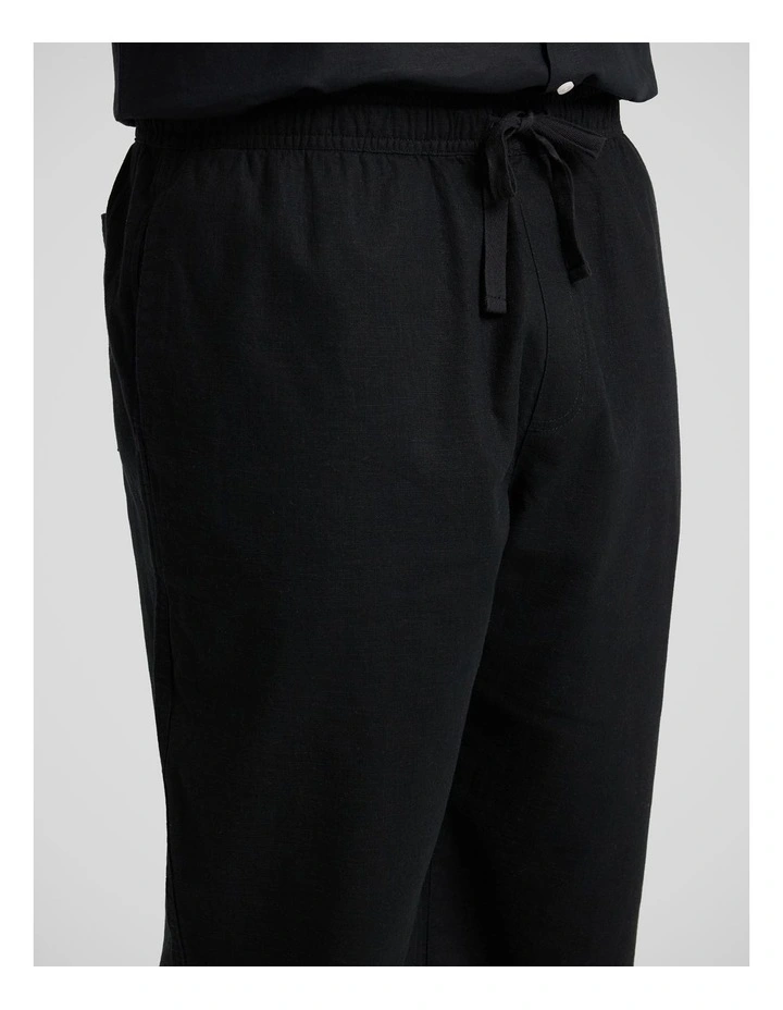 Shoreline Linen Pant in Black image 3