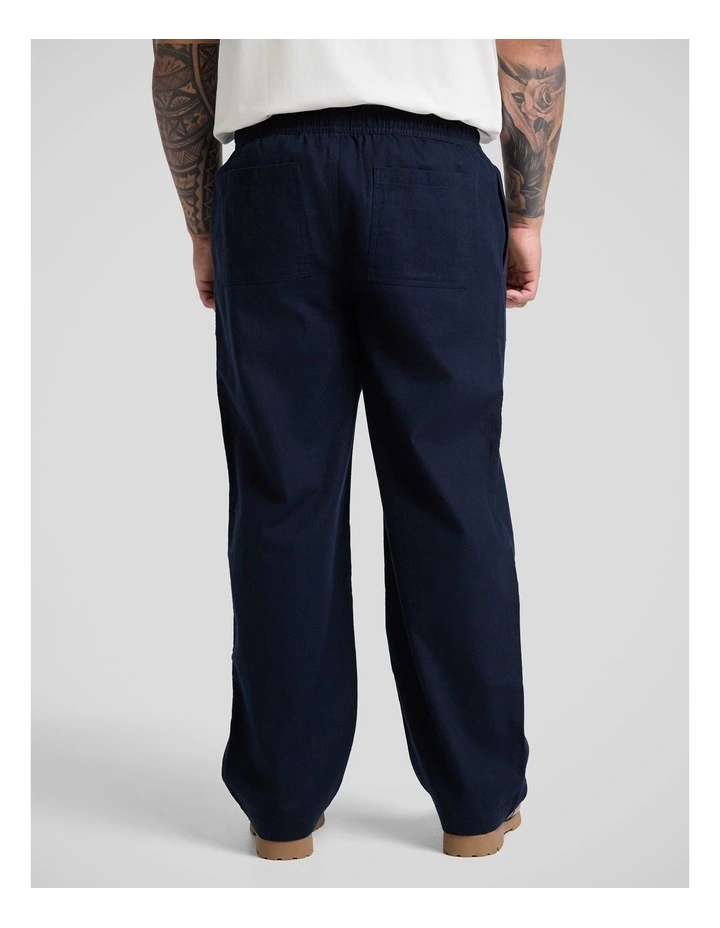 Shoreline Linen Pant in Ink image 2