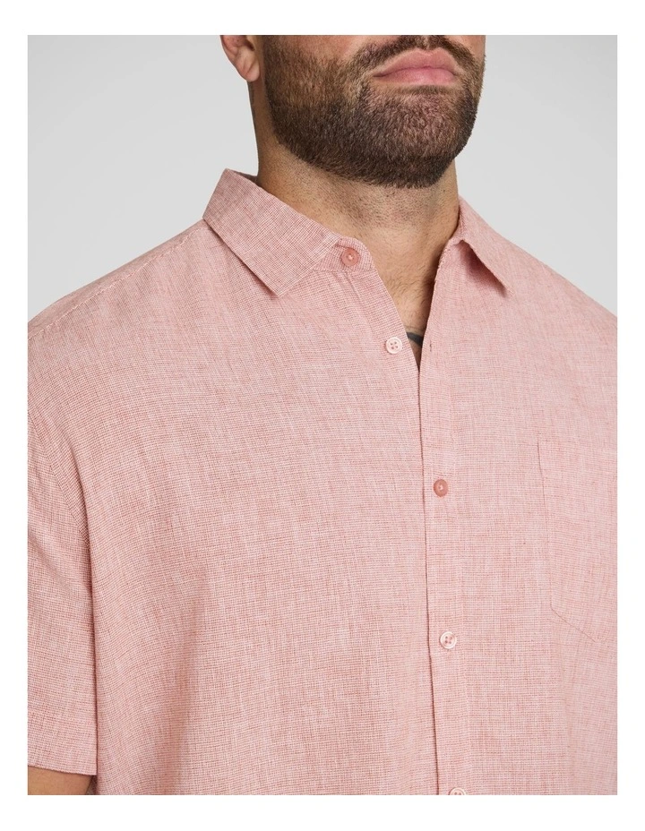 Solomon Linen Shirt in Crimson image 3