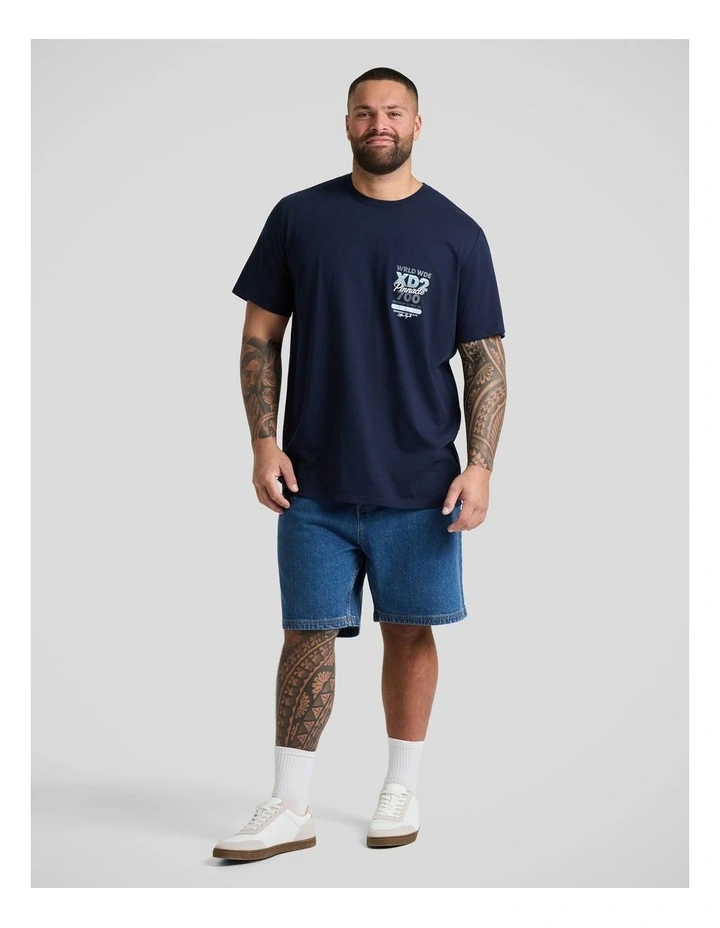 Pinnacle Longline Tee in Navy image 4