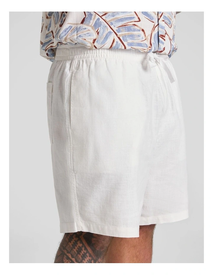 Shoreline Linen Short in White image 3