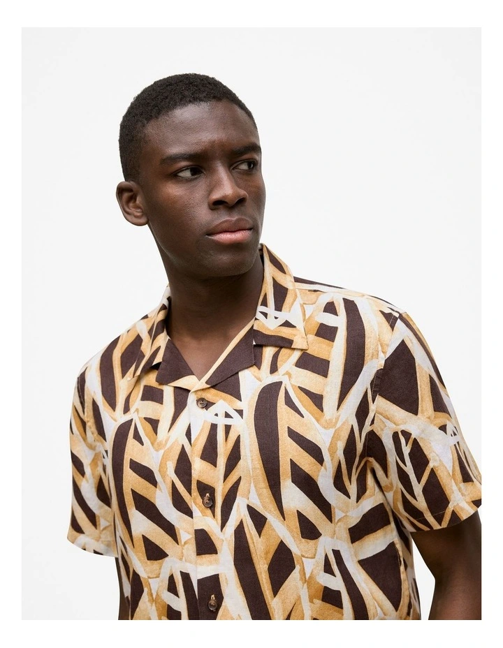 Graphic Leaf Linen Short Sleeve Shirt in Bitter Chocolate image 4