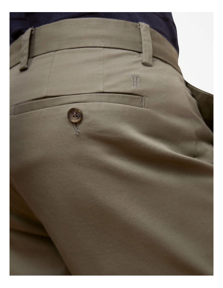 Stretch Cotton Chino Short in Hunter Green image 3