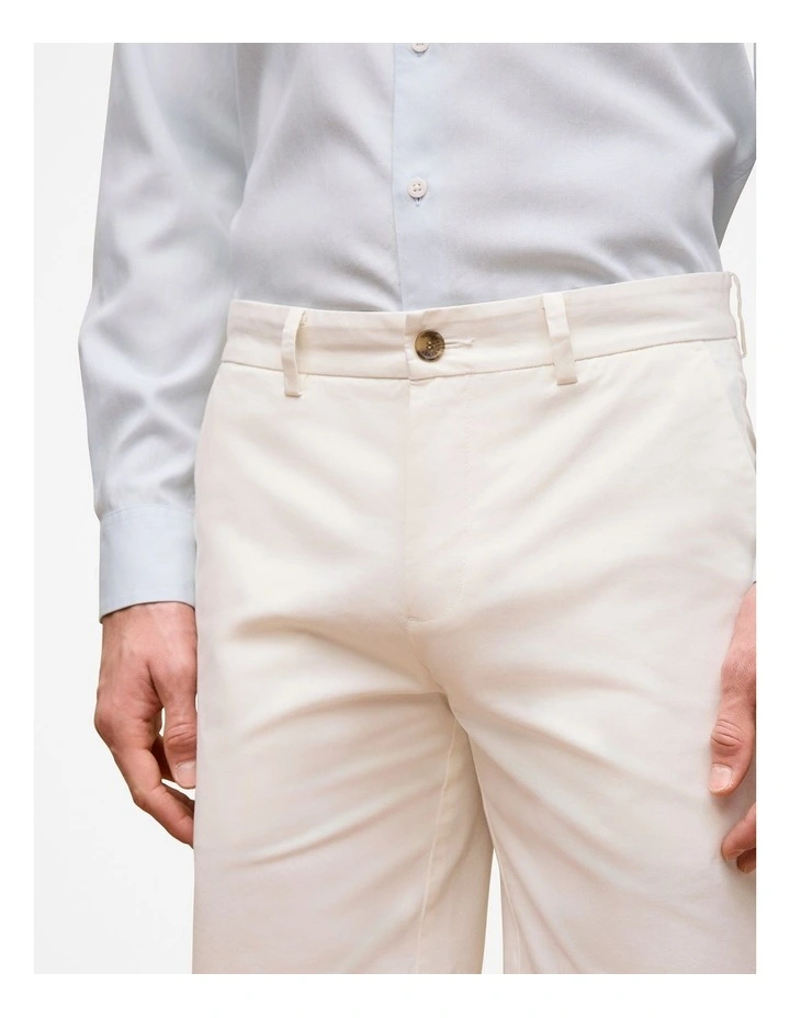 Stretch Cotton Twill Chino Short in White image 4