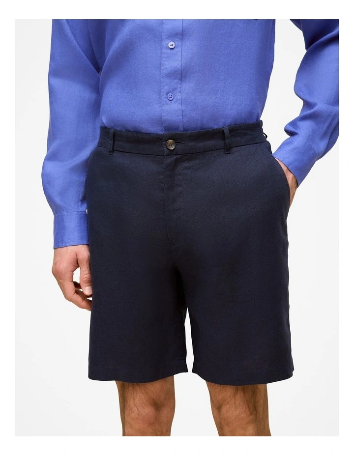 Linen Tailored Relaxed Short in Navy image 3