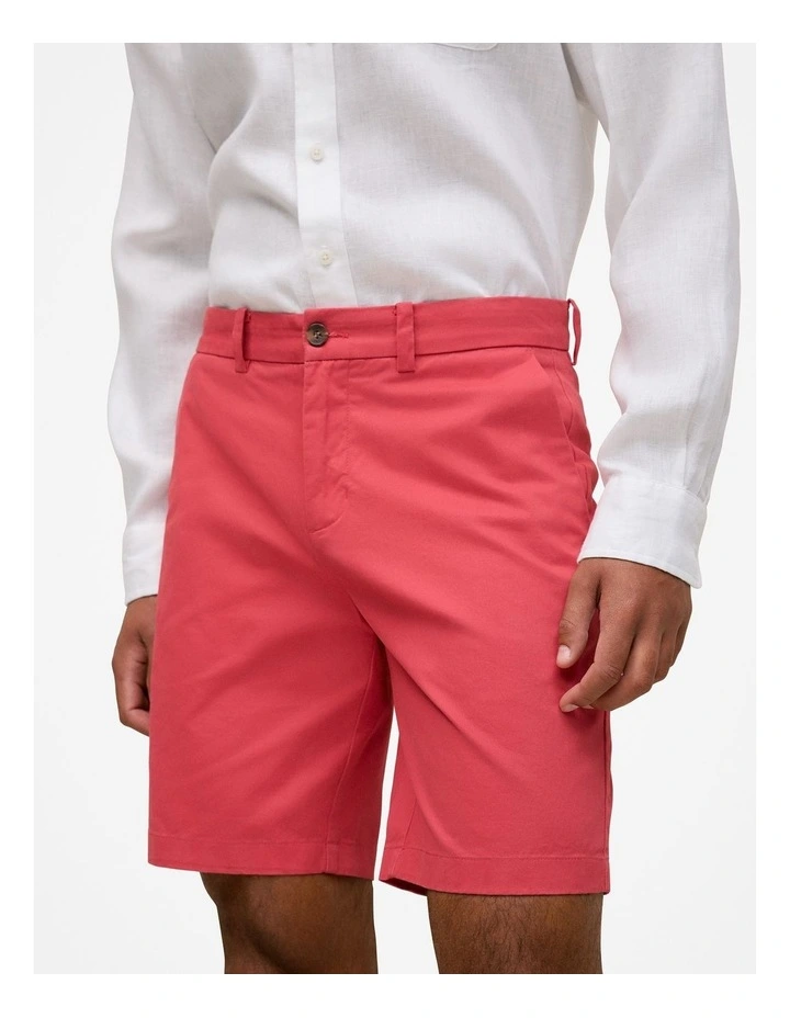 Cotton Twill Chino Shorts in Crimson image 4