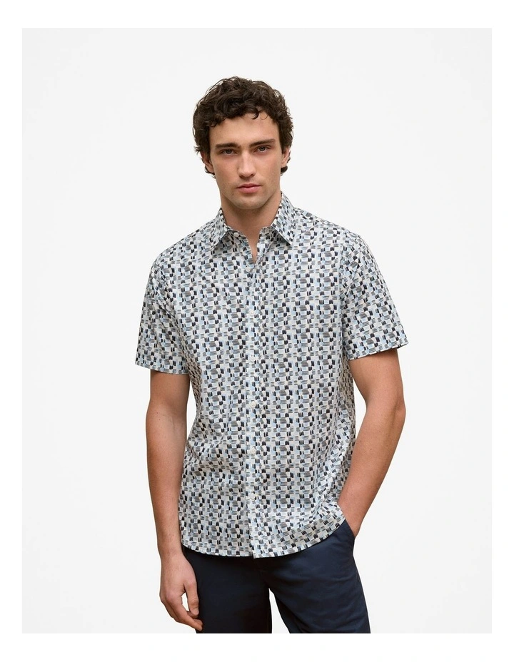Reed Poplin Short Sleeve Shirt in Navy image 2