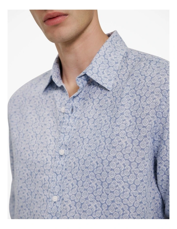 Heath Linen Long Sleeve Shirt in Faded Blue image 4