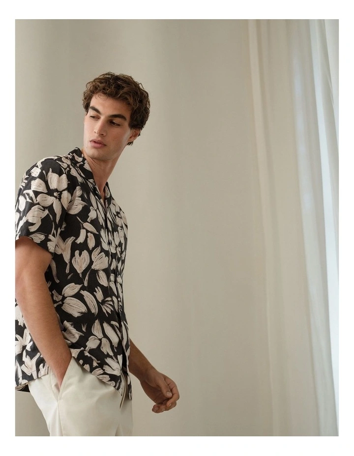 Sable Short Sleeve Shirt in Black image 2