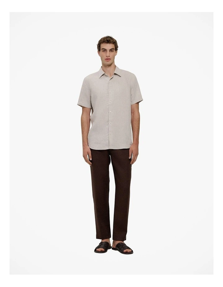 Yarn Dyed Linen Short Sleeve Shirt in Flax image 2