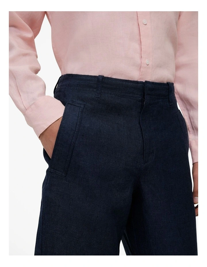 Yarn Dyed Linen Relaxed Short in Navy image 3