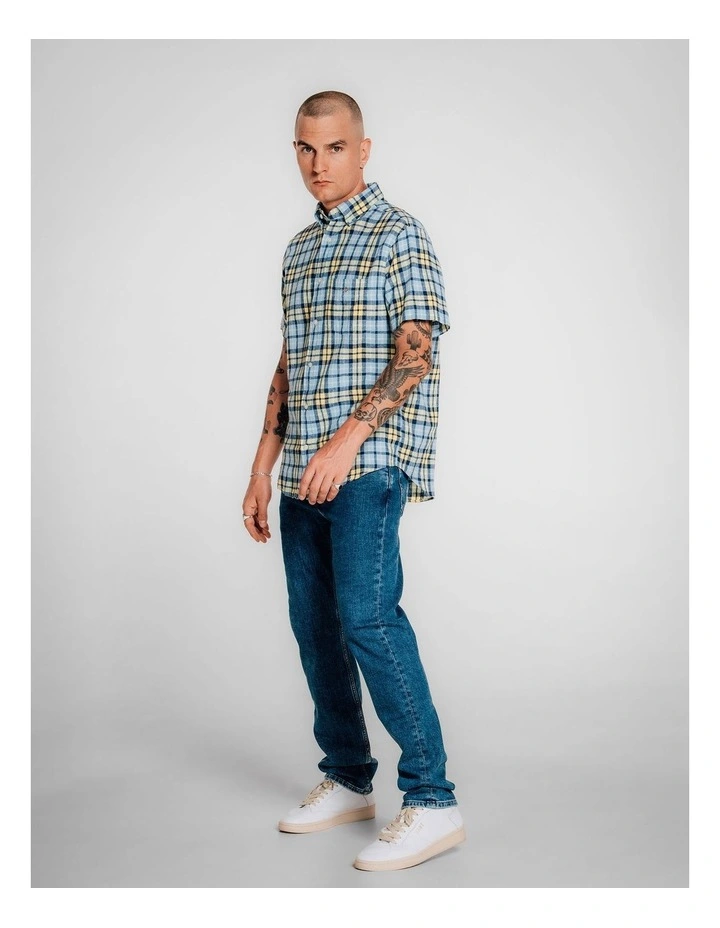 Regular Fit Linen Check Short Sleeve Shirt in Banana Yellow image 4