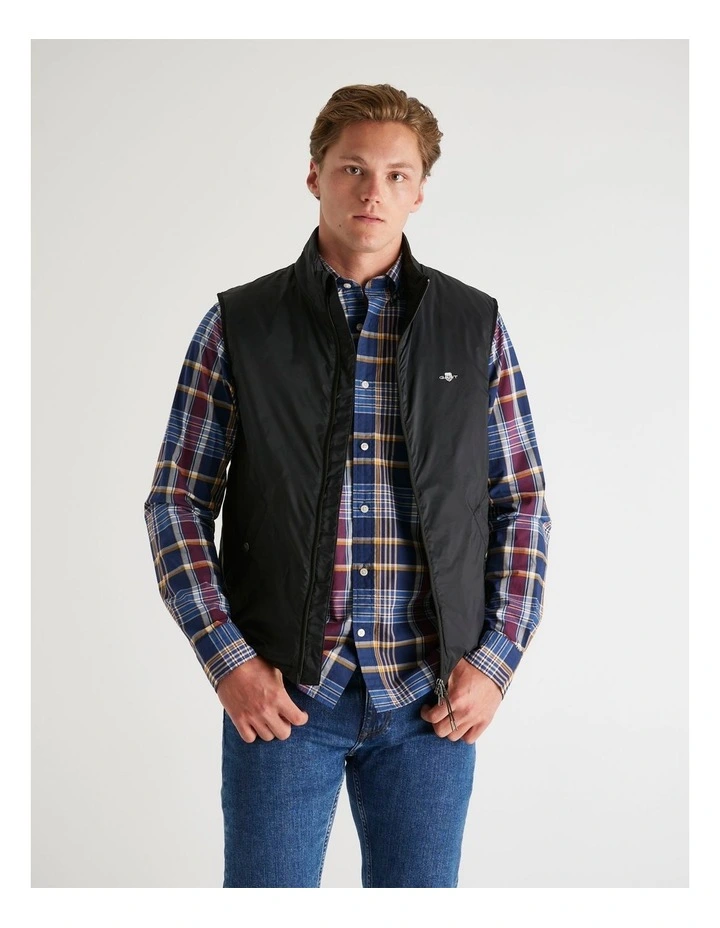 Light Insulated Vest in Black image 1