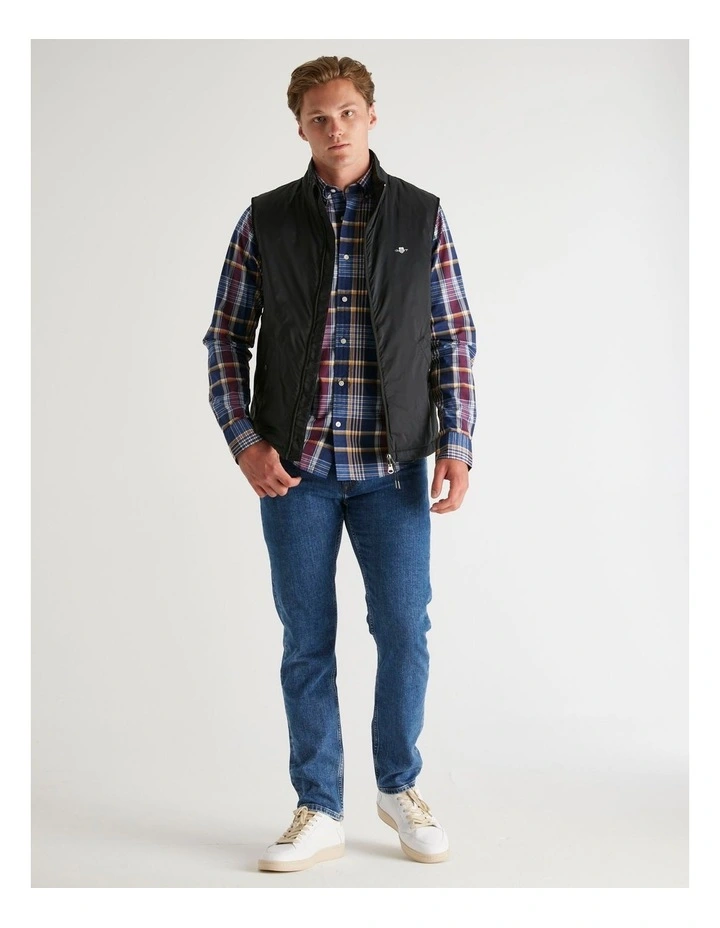 Light Insulated Vest in Black image 6