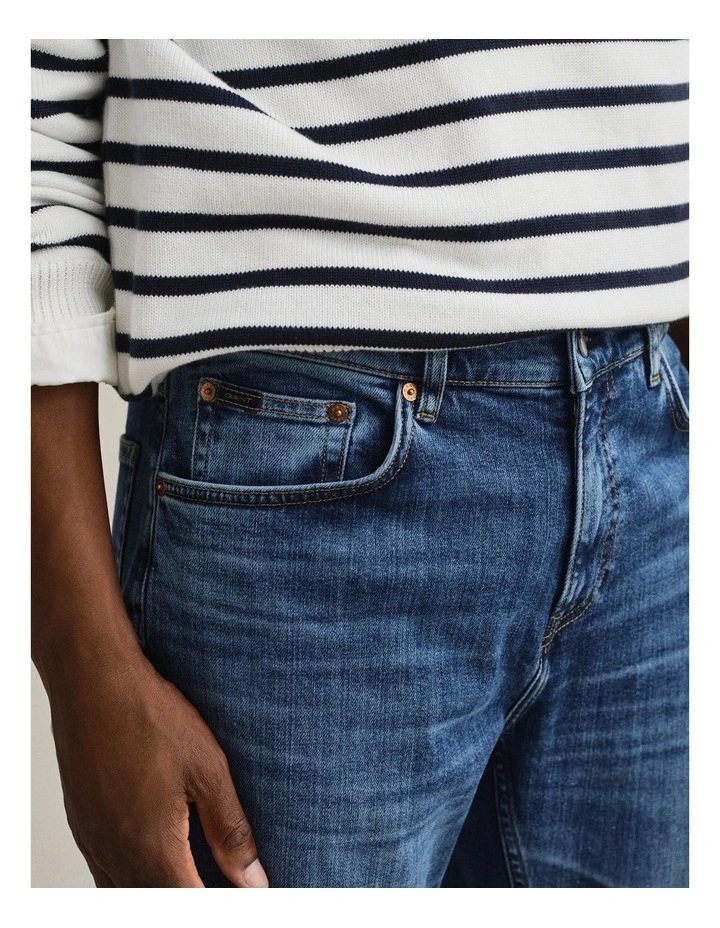Regular Fit Jeans in Mid Blue Broken In image 4