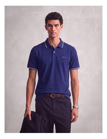 RICH NAVY colour