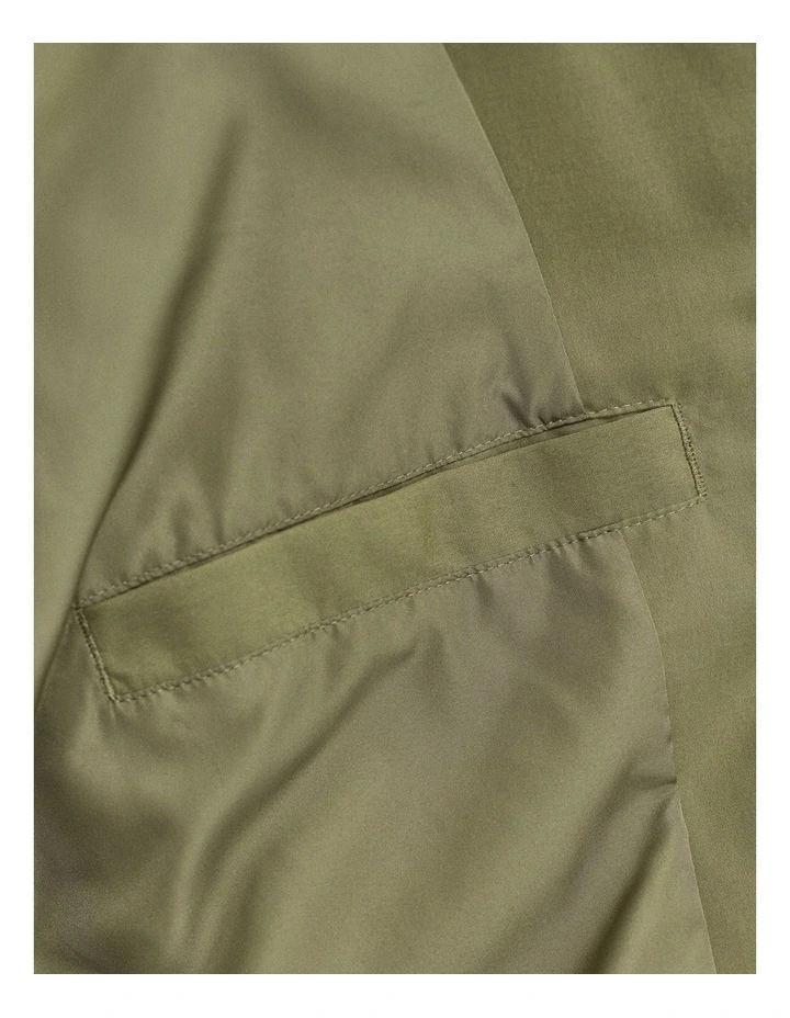 Lightweight Hampshire Jacket in Dry Herb Green image 4