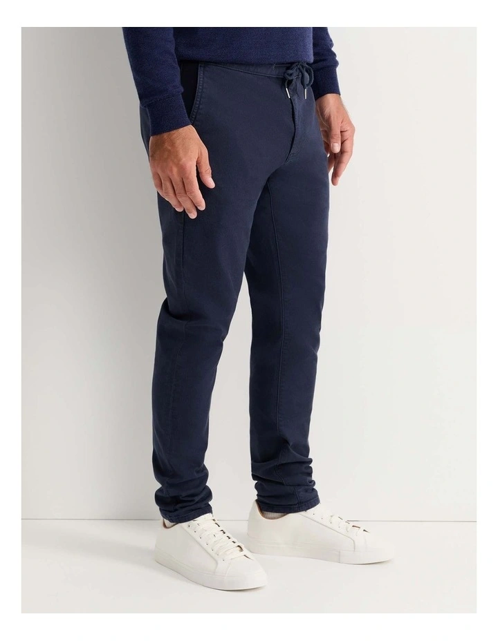 Roger Jogger in Navy image 3