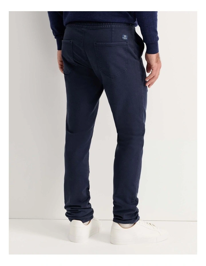 Roger Jogger in Navy image 4